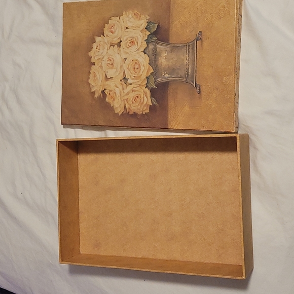 Flower Cover Box - Picture 2 of 4